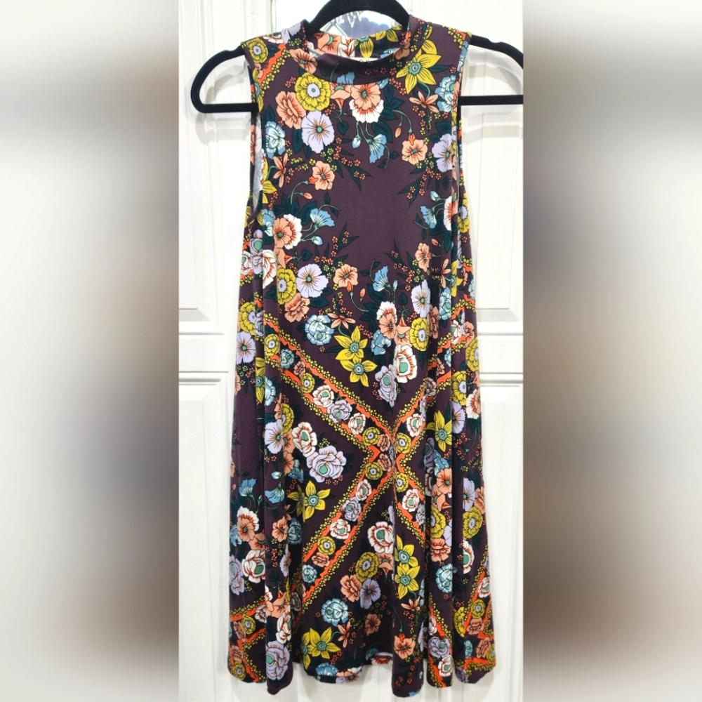Living Doll Los Angeles purple floral dress women's size Medium